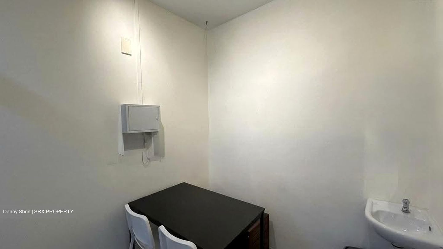Suites @ Bukit Timah (D21), Shop House #636258031